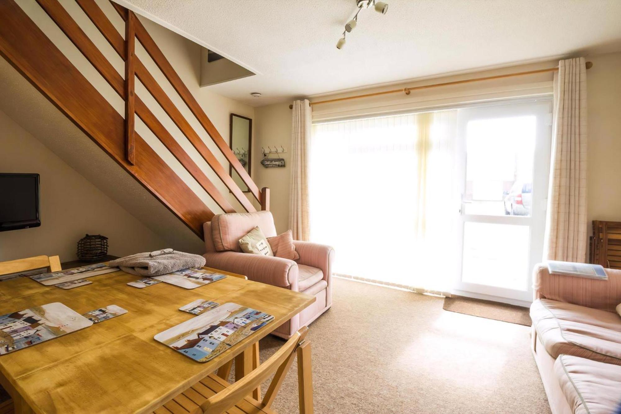 Lovely 4 Berth Chalet To Hire In Hemsby Nearby The Beach Ref 18177B 外观 照片