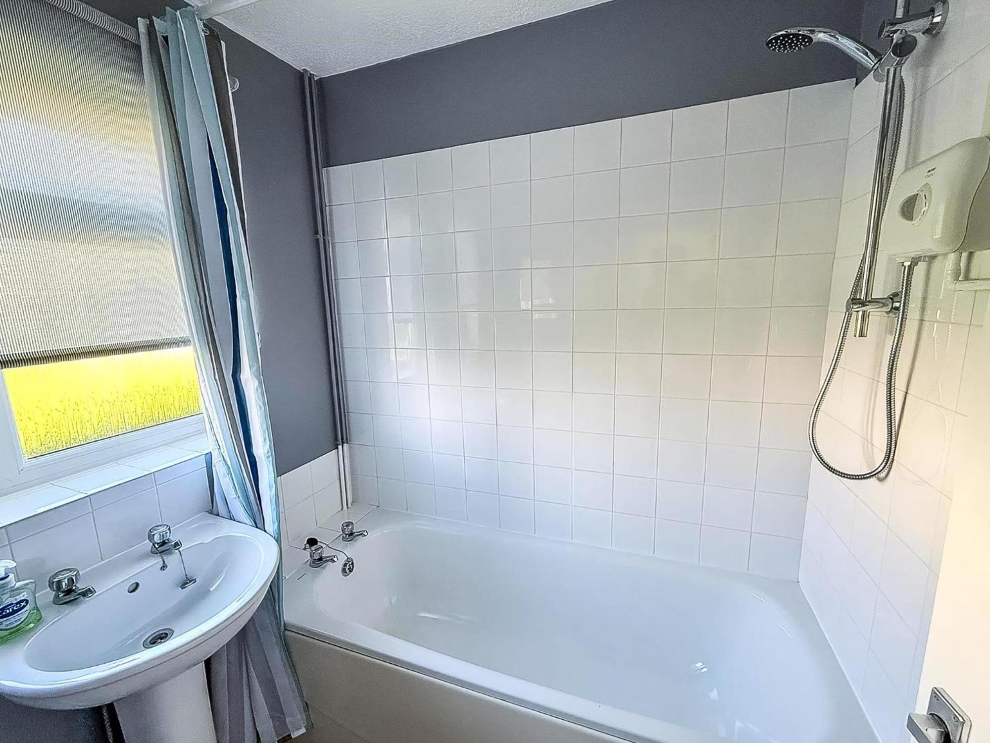 Lovely 4 Berth Chalet To Hire In Hemsby Nearby The Beach Ref 18177B 外观 照片