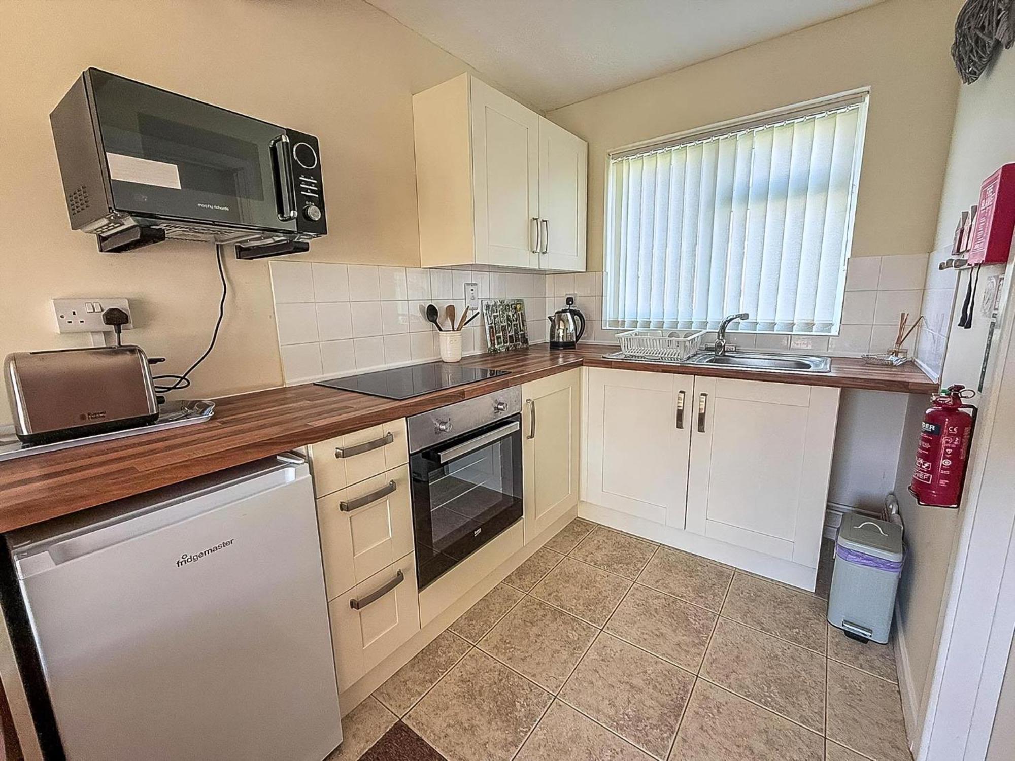 Lovely 4 Berth Chalet To Hire In Hemsby Nearby The Beach Ref 18177B 外观 照片